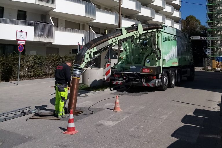 Saugbagger Schwabach - Baumwurzelsanierung